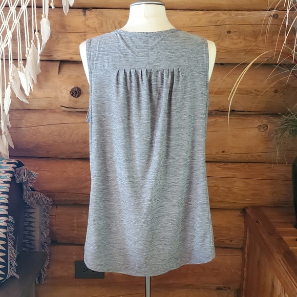 Duluth Trading Co. Heather Grey Workout Tank - Picture 4 of 5
